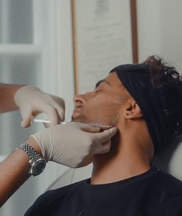 Jawline Filler Treatment Stage Image - Dr Hass Clinic (Mobile)