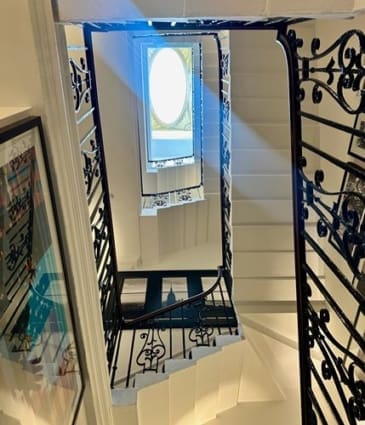 Mayfair-clinic-staircase11