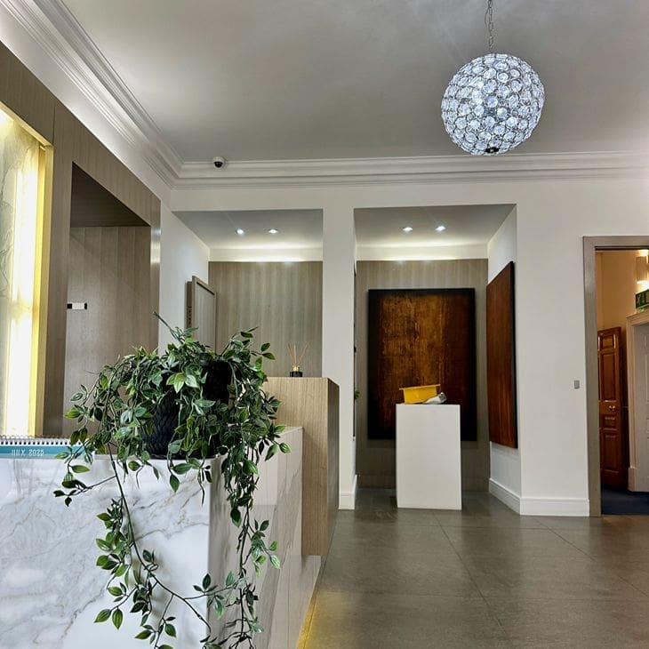 Mayfair-clinic-reception4